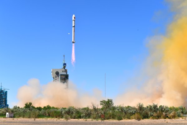 武汉世牛 “将人工智能强大算力送入太空”：西媒关注中国部署太空超级计算机